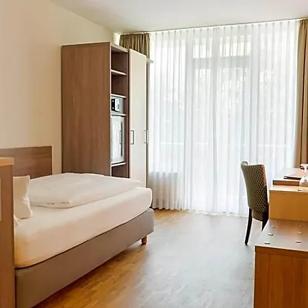 Hotel Seminarzentrum Rückersbach 4*