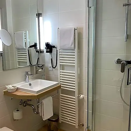 Seminarzentrum Rückersbach 4*